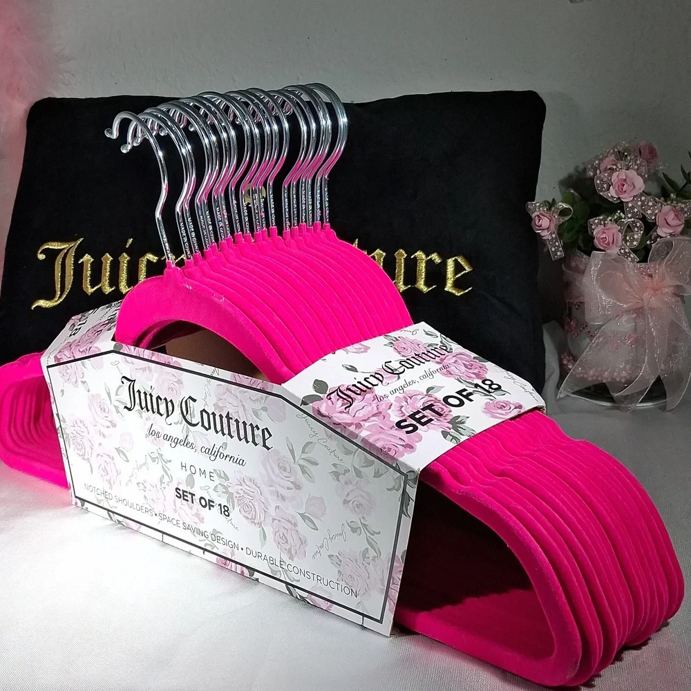 Juicy Couture Velvet Hanger No-Slip (18 Pack Full Size) NWT